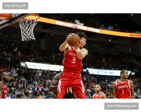 周琦重返火箭队开启新篇章 NBA中国球员再度挑战顶级联赛 周琦重返火箭队开启新篇章 NBA中国球员再度挑战顶级联赛